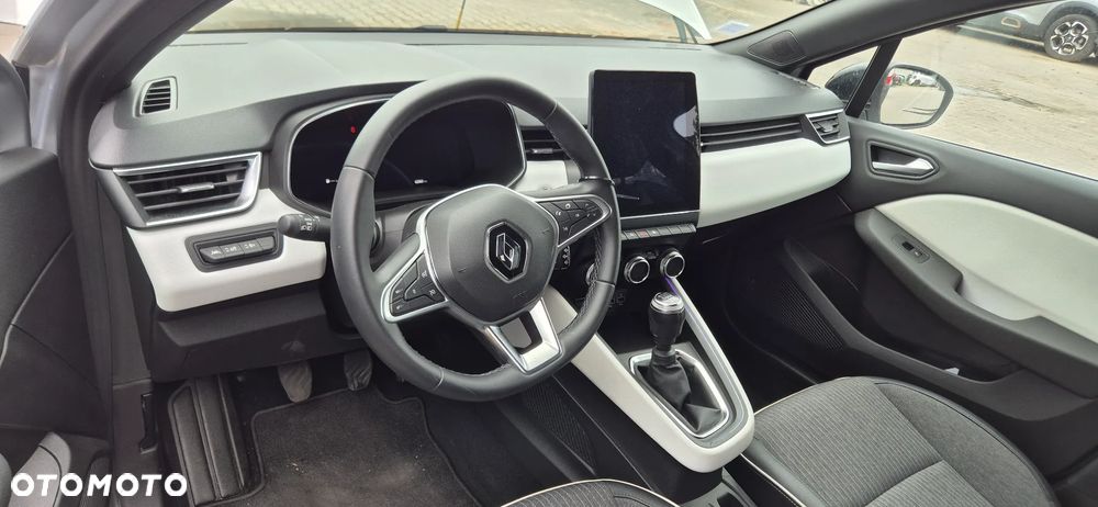 Renault Clio - 13