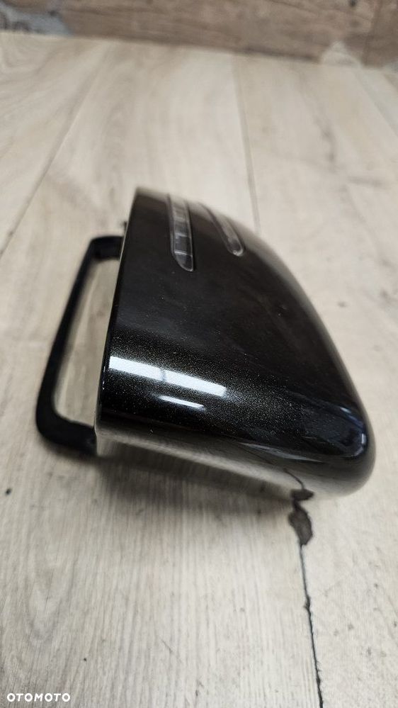 Obudowa lusterka prawa Mercedes W212 7426-500-14 - 5