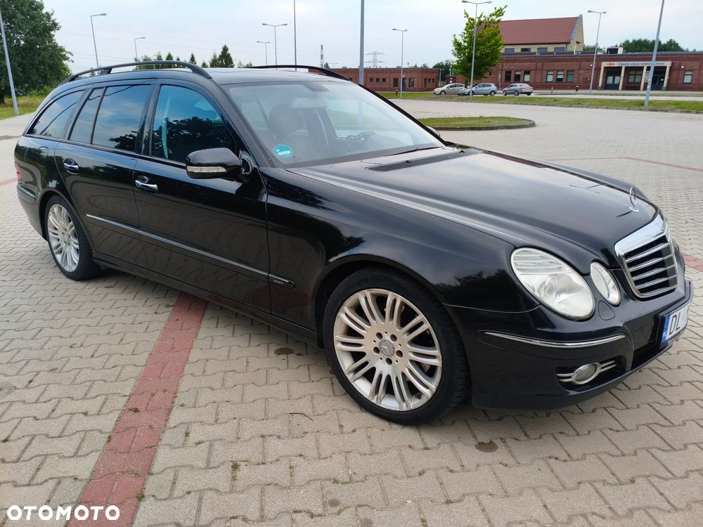 Mercedes-Benz Klasa E 500 4-Matic Avantgarde - 3