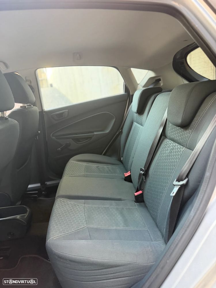 Ford Fiesta 1.25 Titanium - 19