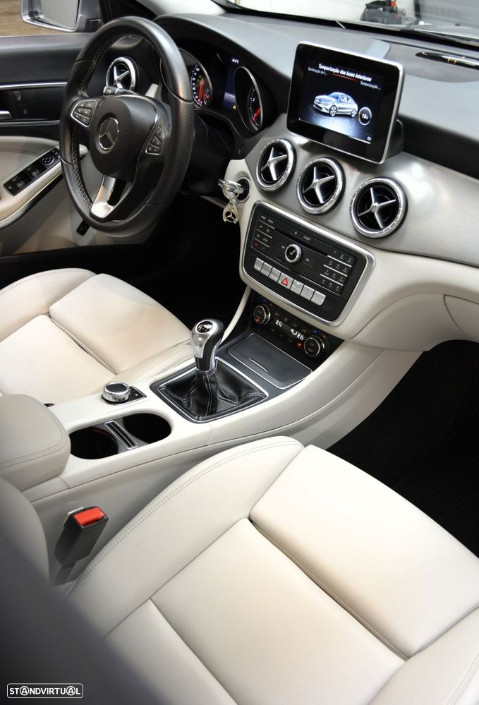 Mercedes-Benz CLA 200 CDI Urban - 37
