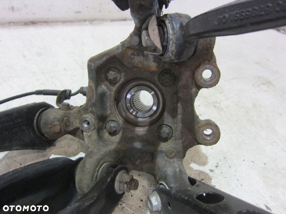 BMW X3 F25 X4 F26 ZWROTNICA ZAWIESZENIA WAHACZ LEWY TYŁ 6797569 33406797569 - 6