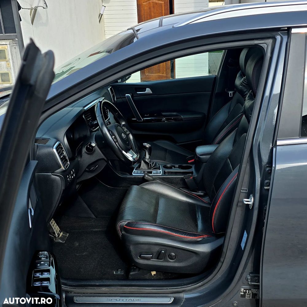 Kia Sportage 2.0 CRDI AWD Eco-Dynamics+ (48V M-H) GT LINE - 9