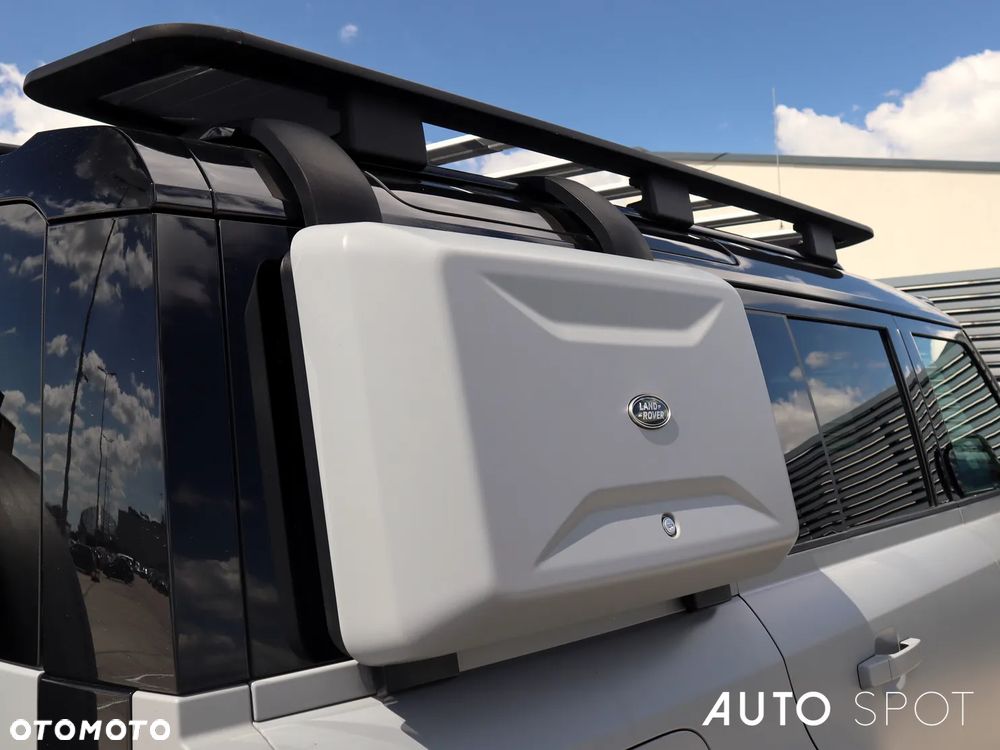 Land Rover Defender 110 3.0 P400 mHEV First Edition - 10