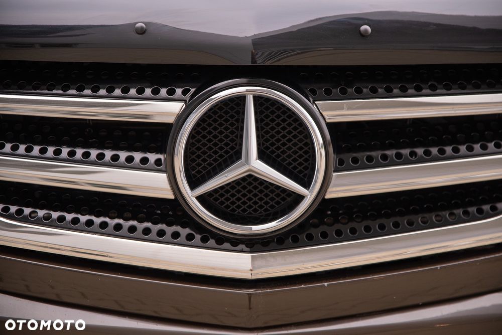 Mercedes-Benz Sprinter - 12
