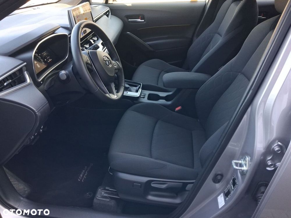 Toyota Corolla Cross - 17