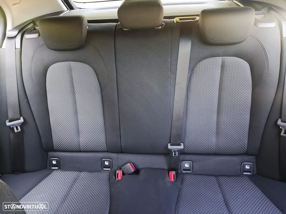 BMW 116 d Advantage Auto - 22