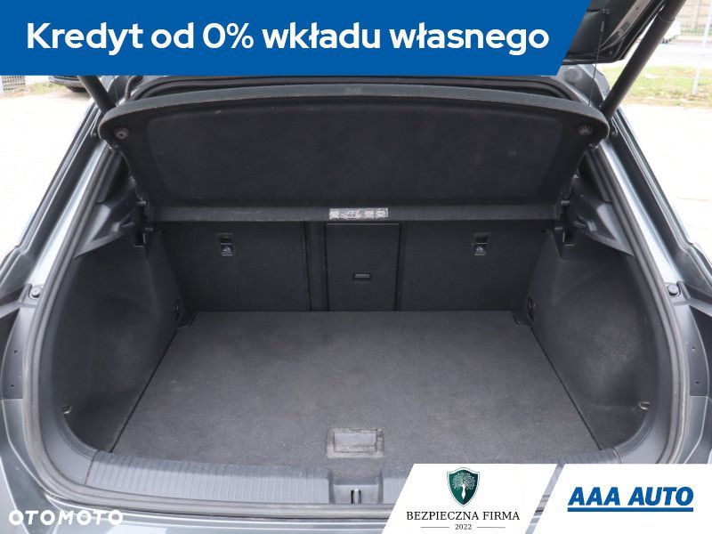 Volkswagen T-Roc - 14
