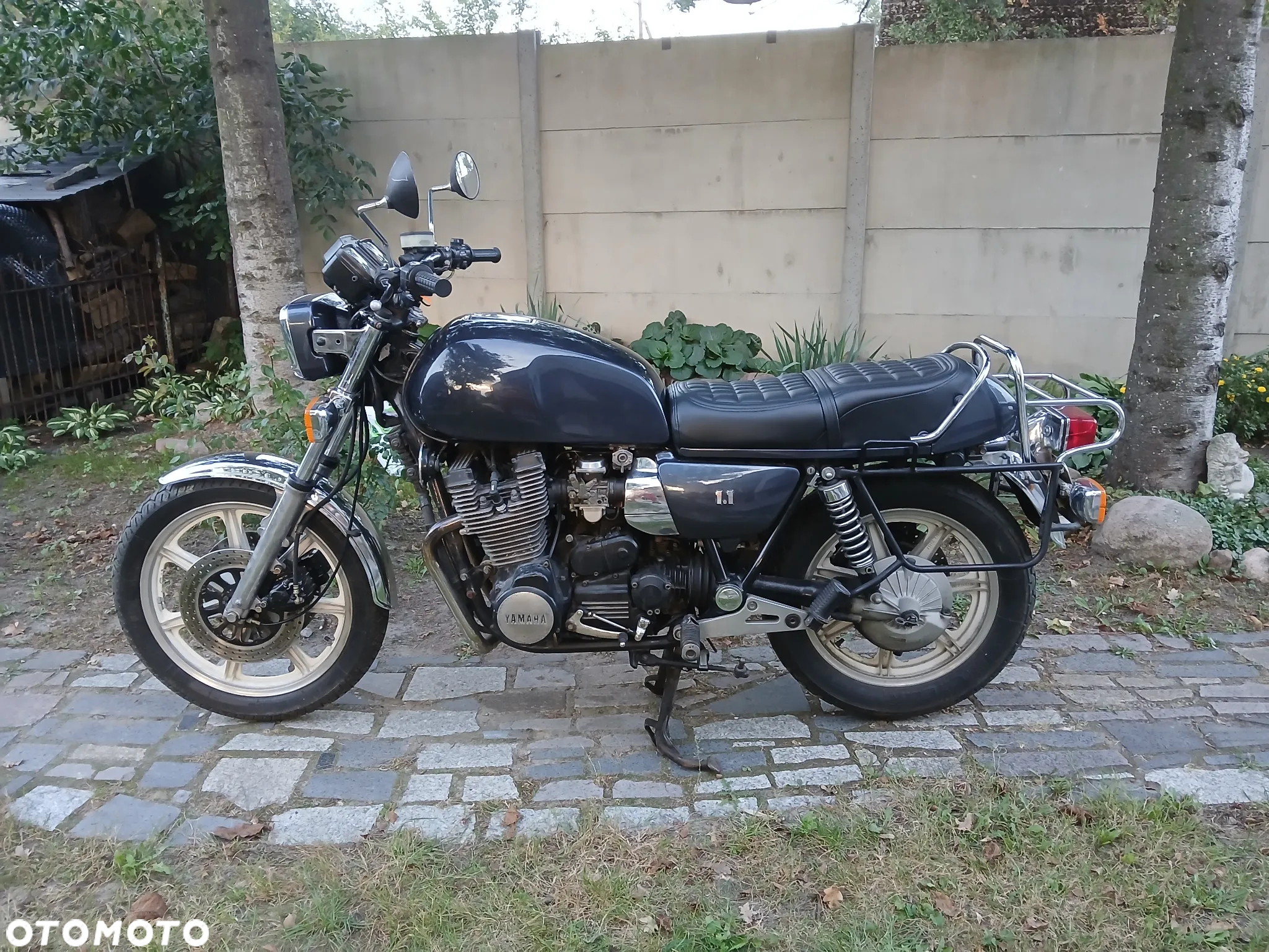 Yamaha XS - 11
