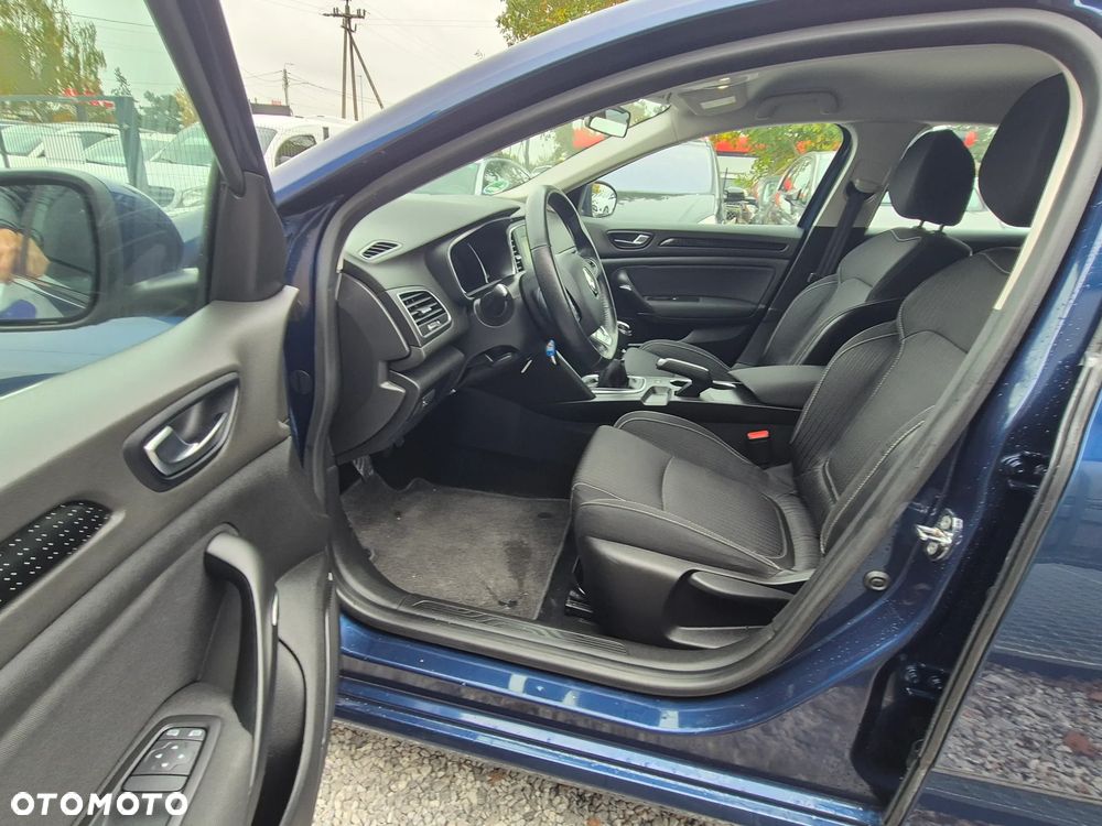 Renault Megane ENERGY TCe 100 EXPERIENCE - 26