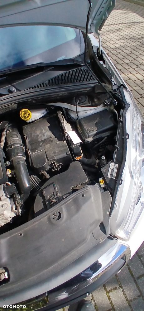 Peugeot 208 1.2 PureTech GPF Signature S&S EAT6 - 21