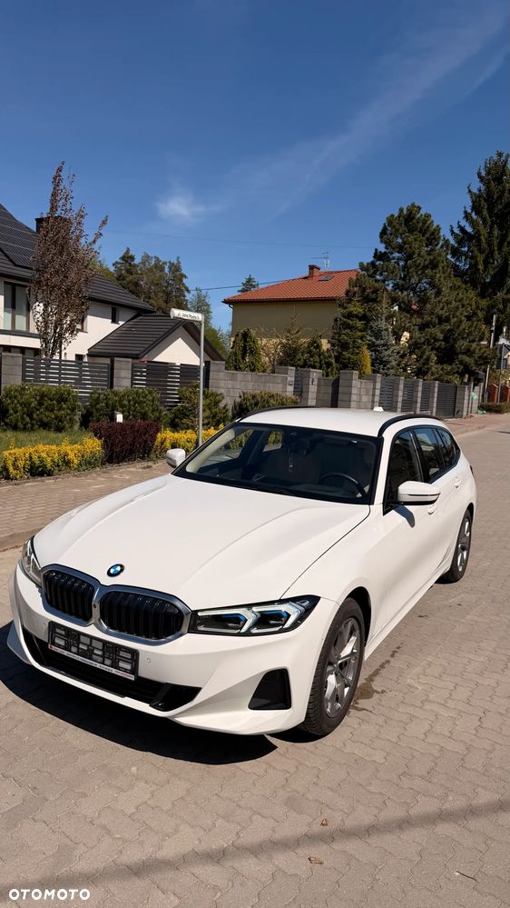 BMW Seria 3 330i xDrive - 3