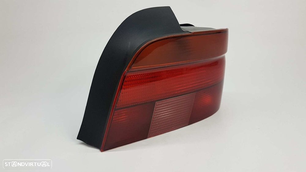 FAROLIM TRASEIRO DIREITO BMW SERIE 5 BERLINA (E39) 525TDS - 3