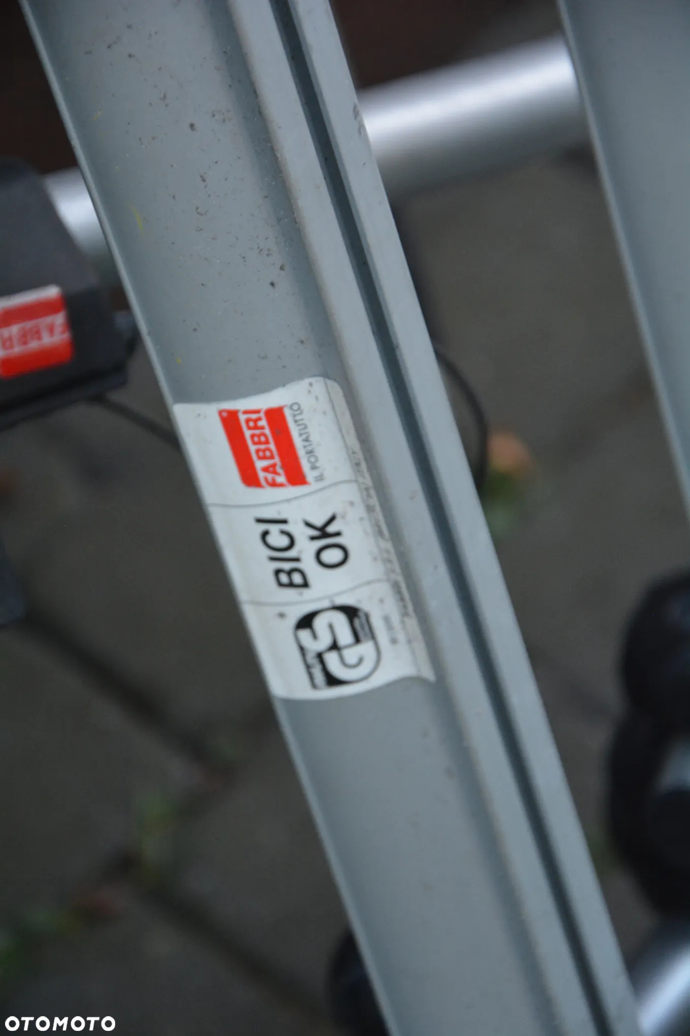 Bagażnik na 3 rowery mocowany na tył auta aluminiowy - 4