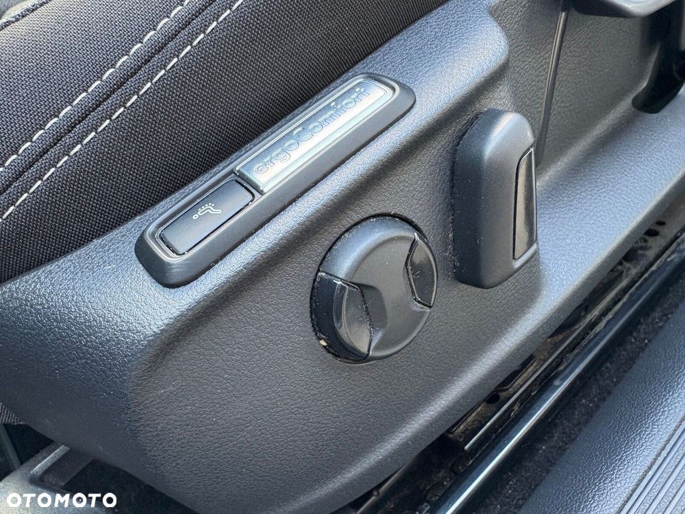Volkswagen Passat - 23