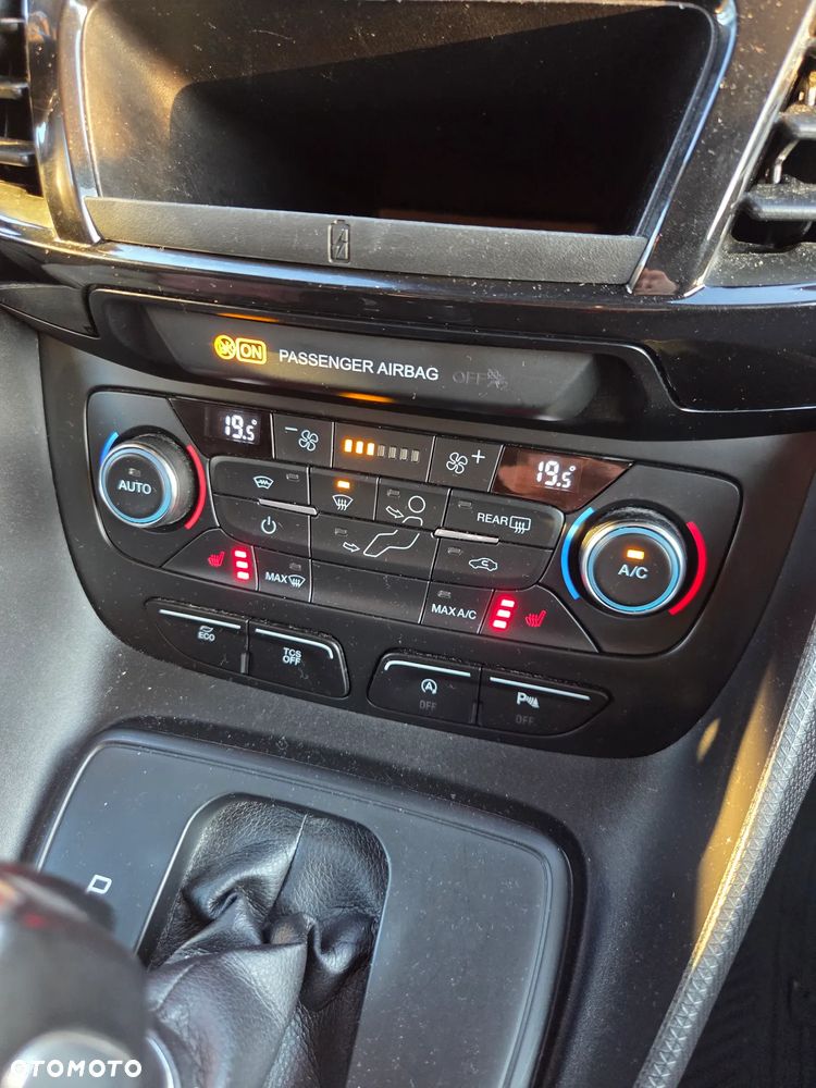 Ford Tourneo Connect Gr 1.5 TDCi Titanium PowerShift - 28