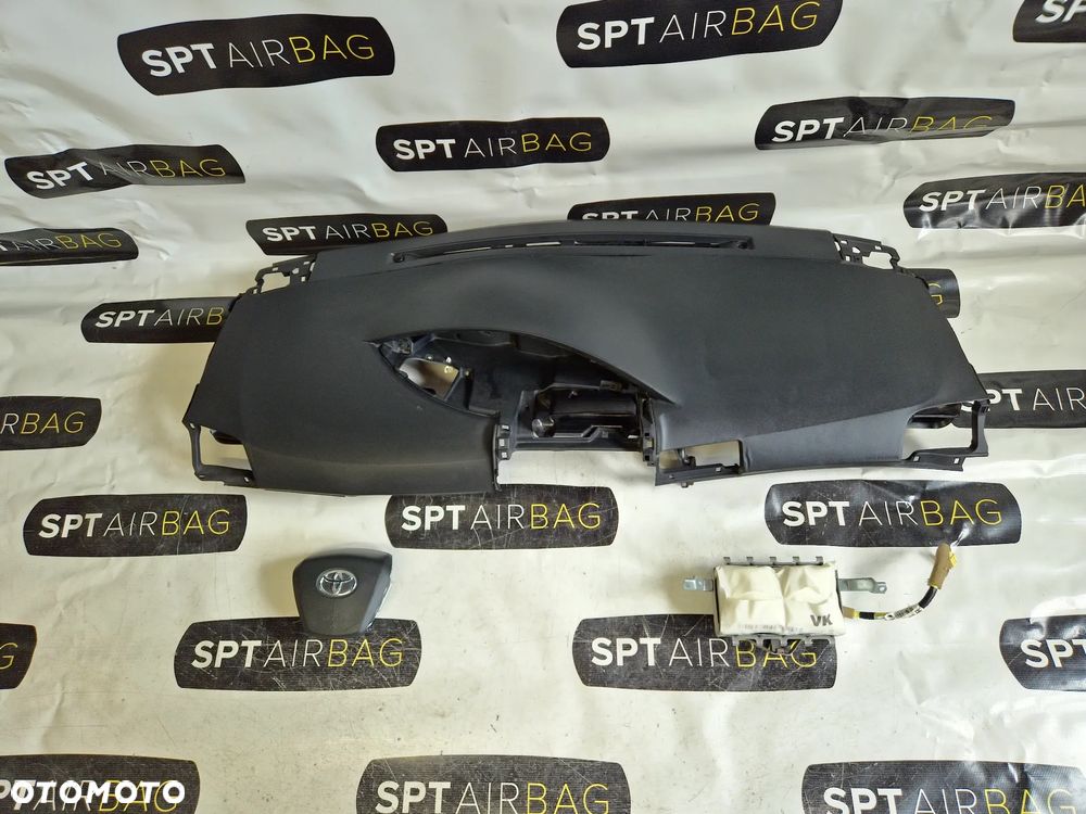 TOYOTA VERSO DESKA ROZDZIELCZA KONSOLA KOKPIT PULPIT PODUSZKI AIRBAG AIR BAG PASY KIT SET - 1