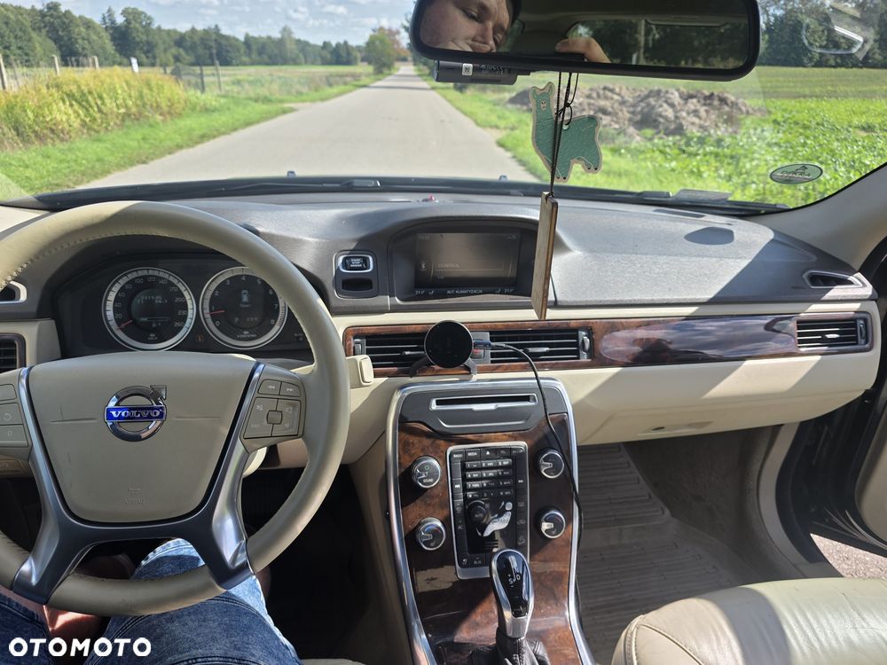 Volvo XC 70 - 7