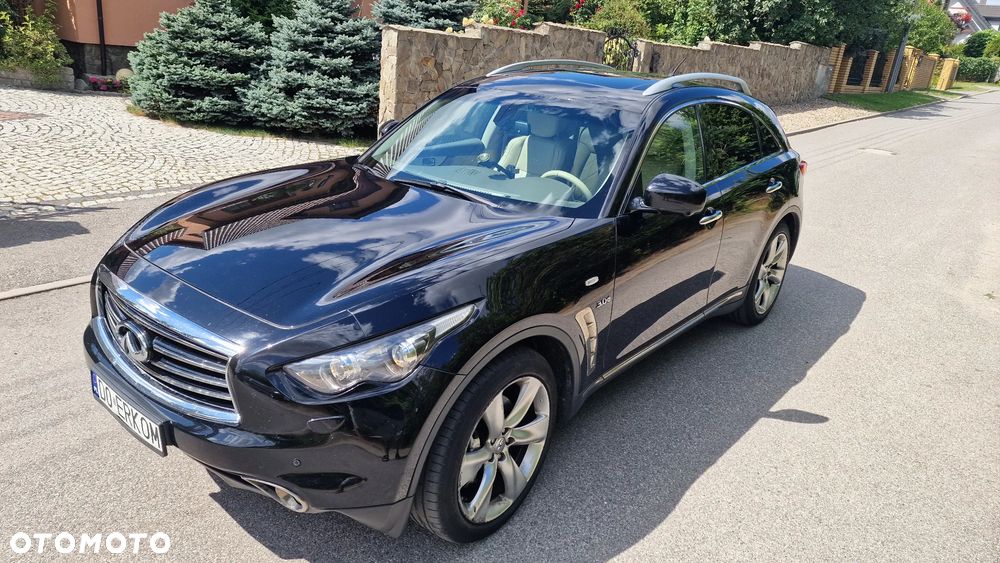 Infiniti QX70 - 4