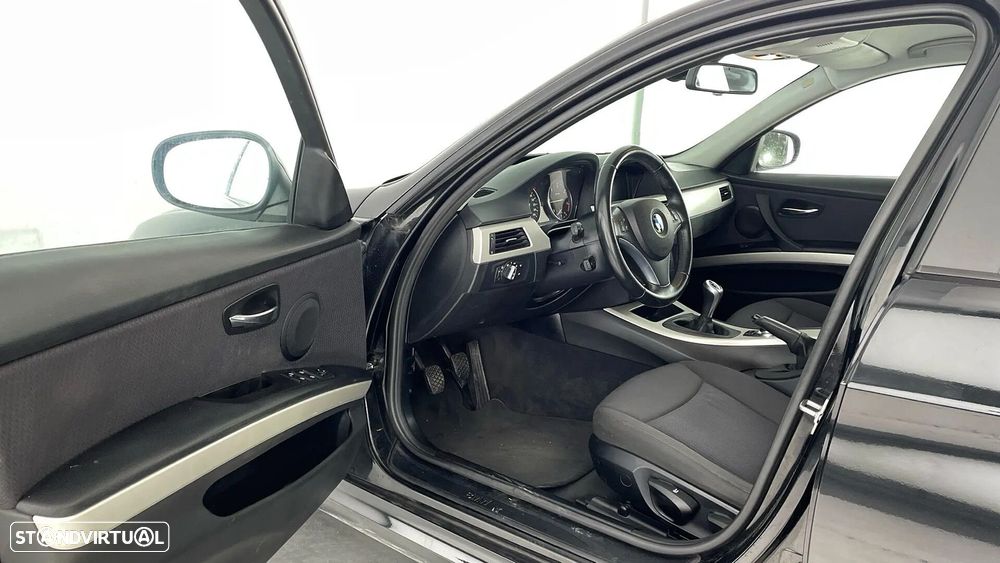 BMW 318 d Navigation - 20