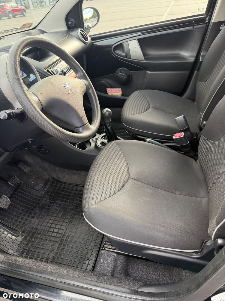 Peugeot 107 - 18