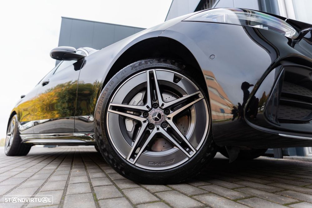 Mercedes-Benz C 300 e AMG Line - 34