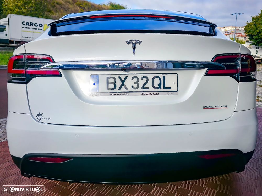 Tesla Model X Performance - 16