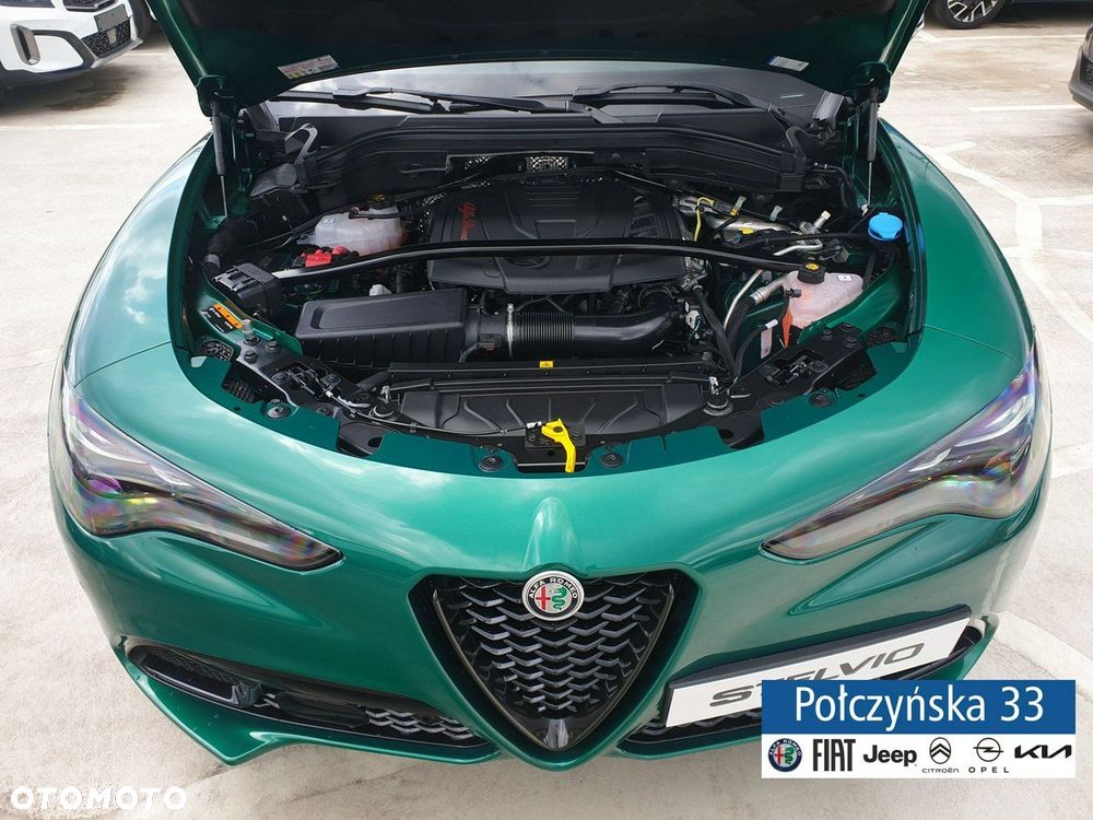 Alfa Romeo Stelvio - 36