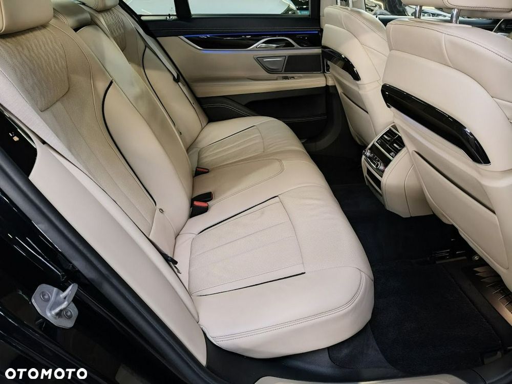 BMW Seria 7 - 14