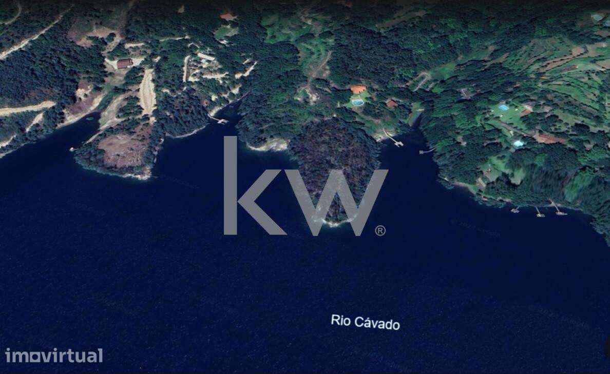 Terreno Gêres - Rio Cavado , Barragem da Caniçada - Grande imagem: 5/7