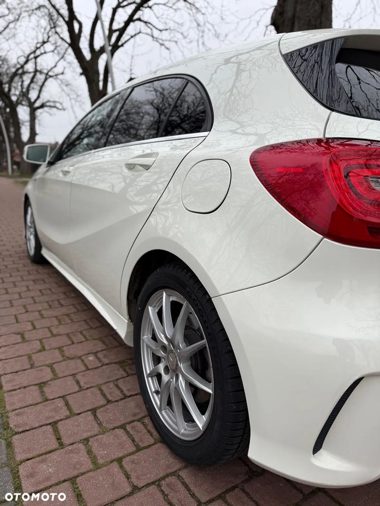 Mercedes-Benz Klasa A 250 4Matic 7G-DCT AMG Line - 27