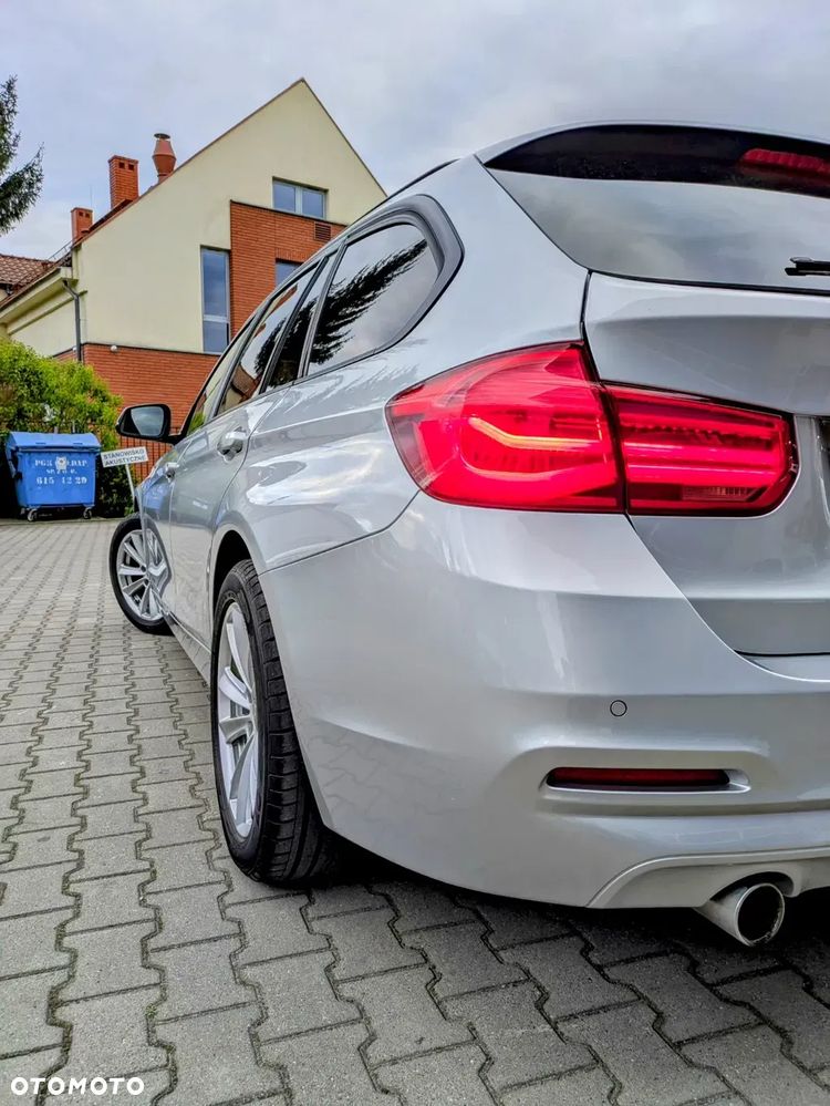 BMW Seria 3 318d - 13