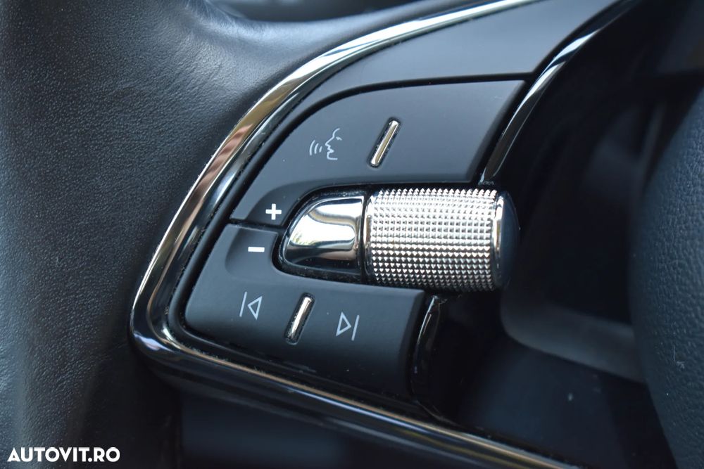 Skoda Superb 2.0 TDI DSG Ambition - 34