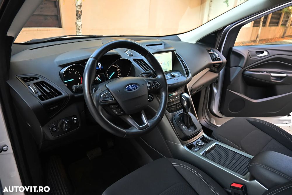 Ford Kuga 2.0 TDCi 4WD Powershift Titanium - 8