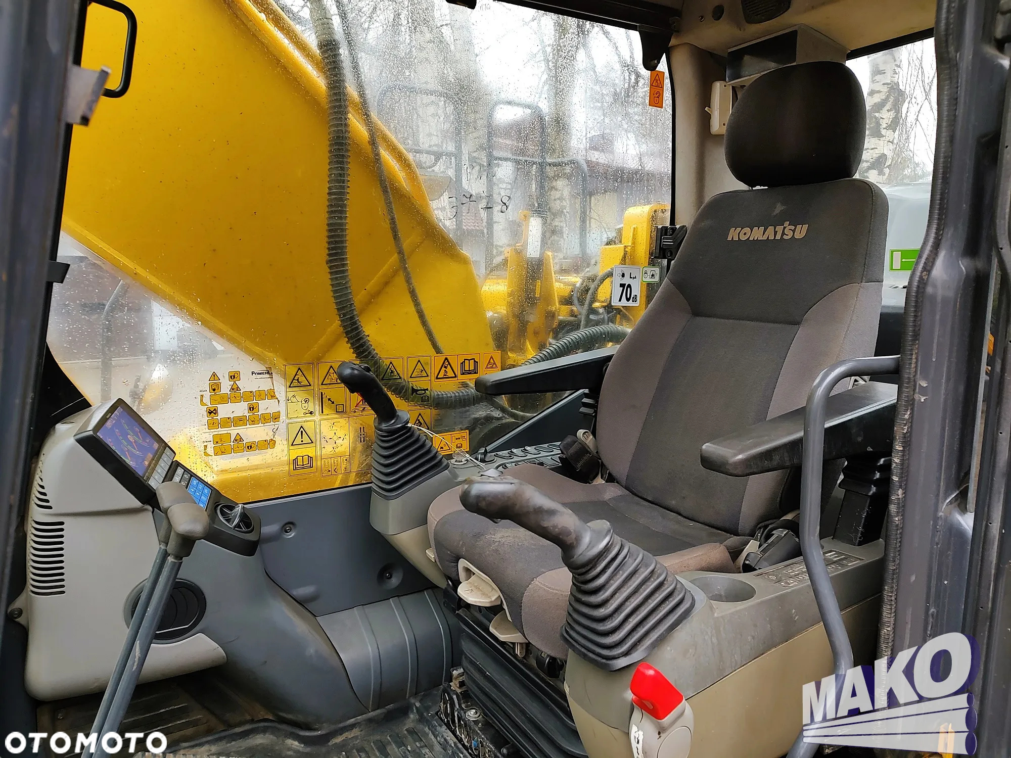 Komatsu PC290LC-10 - 11