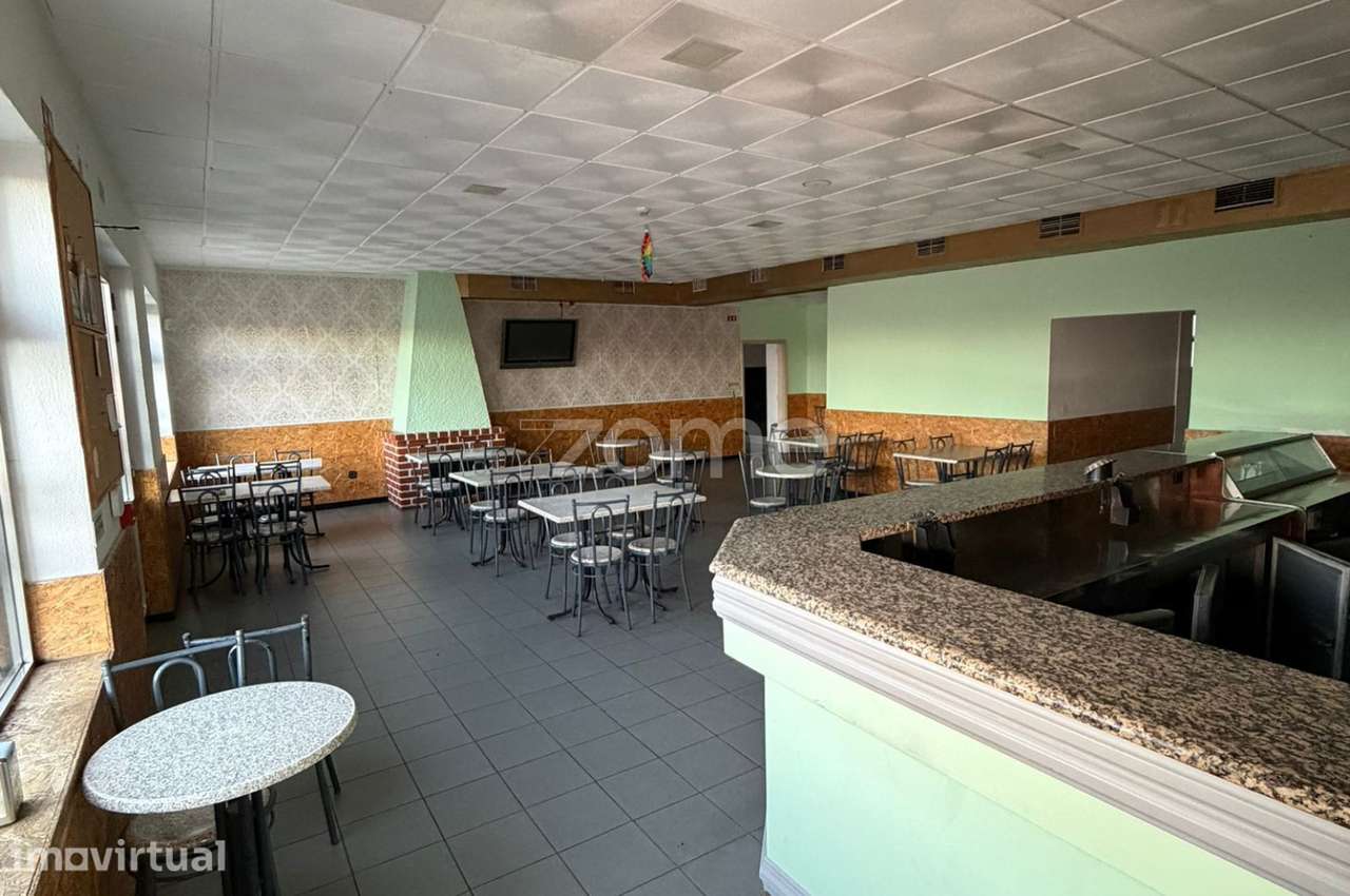 Espaço comercial R/C - Valpedre, Penafiel - Grande imagem: 4/15