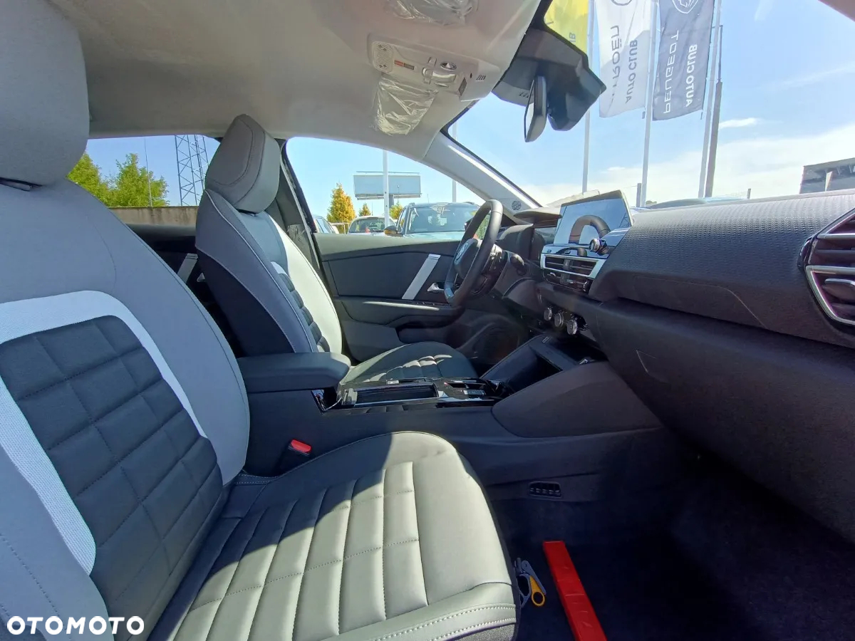 Citroën C4 1.2 mHEV Max eDCT6 - 13
