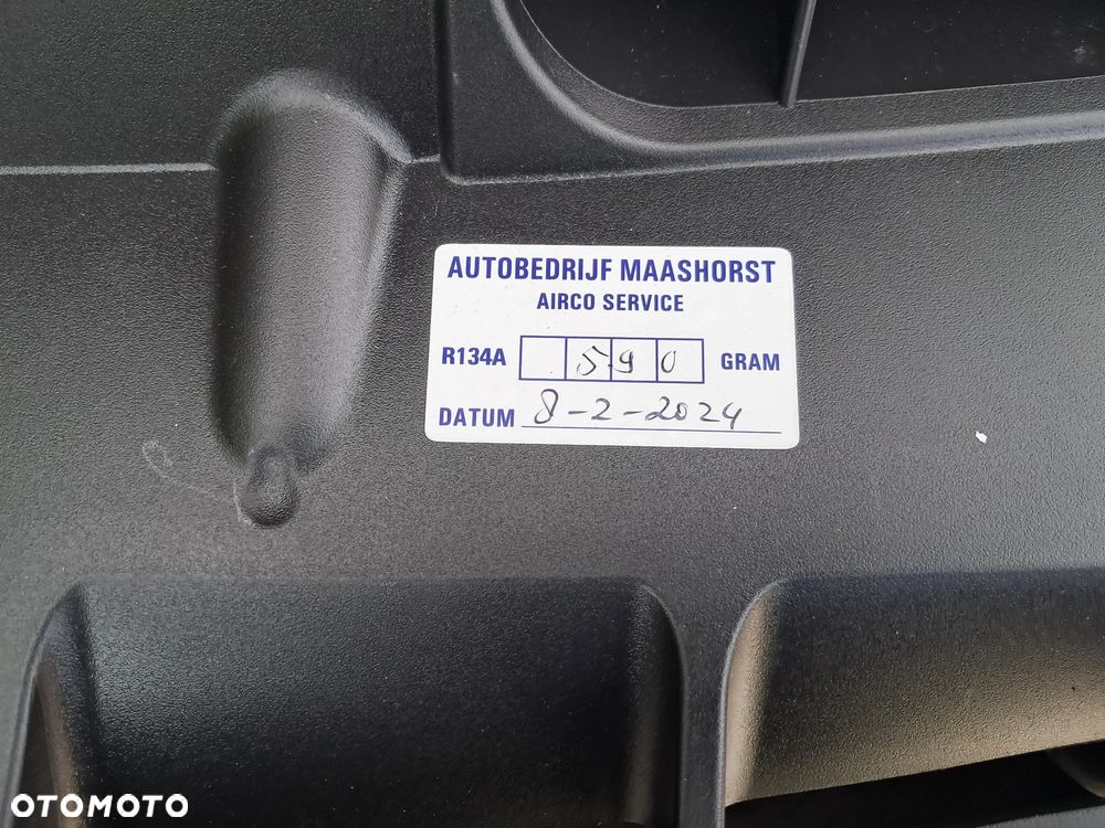 Mercedes-Benz Klasa C 200 CDI DPF Automatik BlueEFFICIENCY Avantgarde - 32