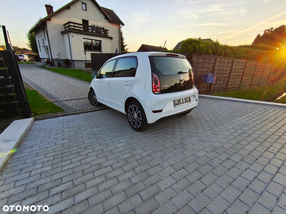Volkswagen up! - 24
