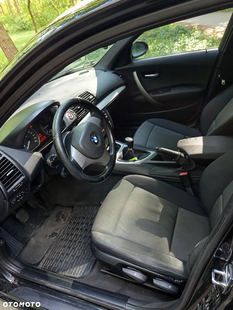 BMW Seria 1 118d DPF - 8