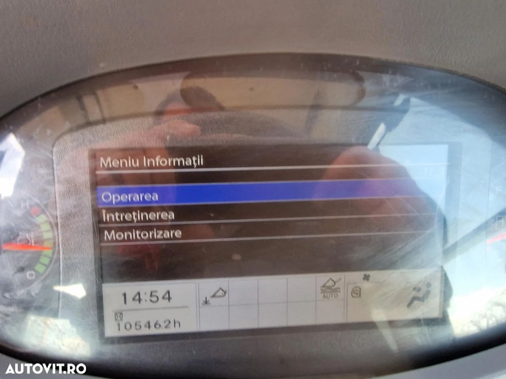 Hitachi ZW220-6, cupa 3,5mc, 2018, 10.546h, produs in JAPONIA, Anv 23,5R25 80% ok, Masa operationala 20 tone, camera luat vederi spate, consum mediu 10,5l/ora, Stare foarte buna, posibilitate leasing 3 ani, AC Climatronic, computer in PROMOTIE 53.900 EUR+Tva - 39