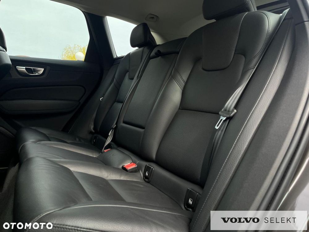Volvo XC 60 - 16