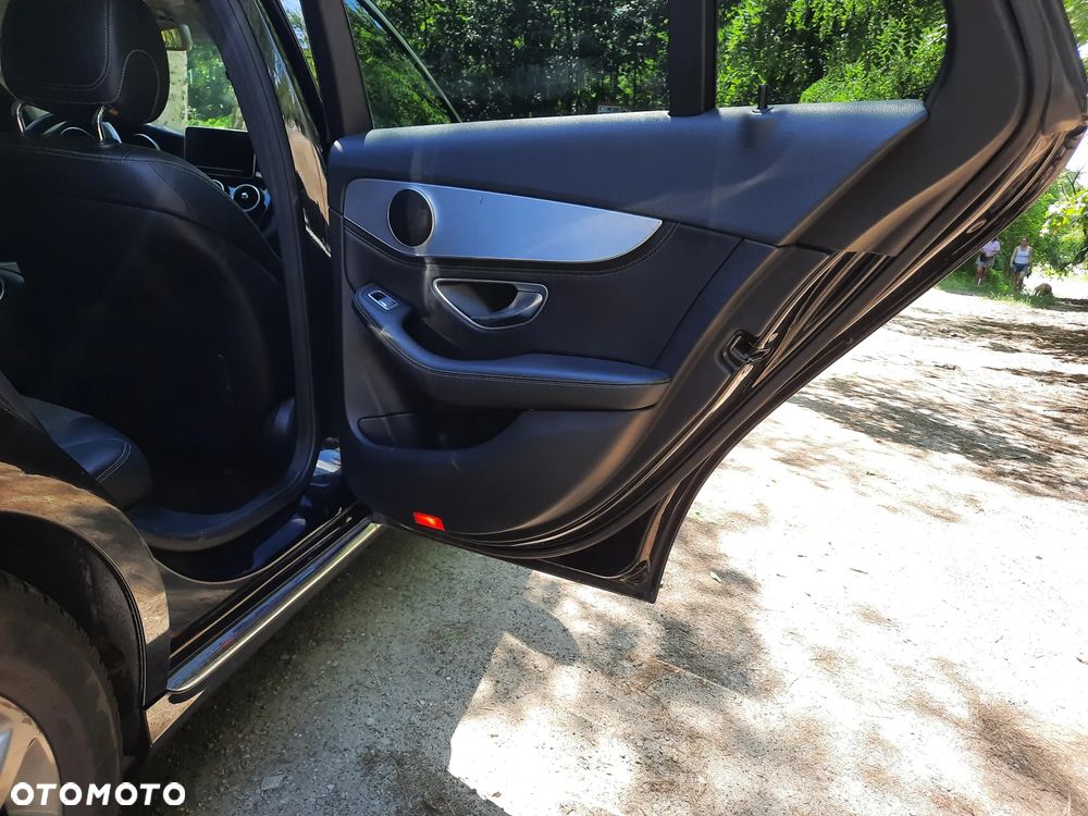 Mercedes-Benz Klasa C 200 7G-TRONIC - 24
