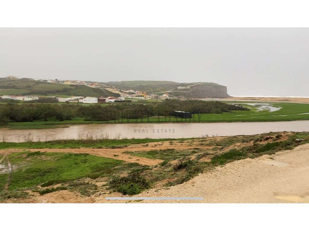 Quinta da Areia em Sta. Cruz, Praia Azul - Grande imagem: 3/29