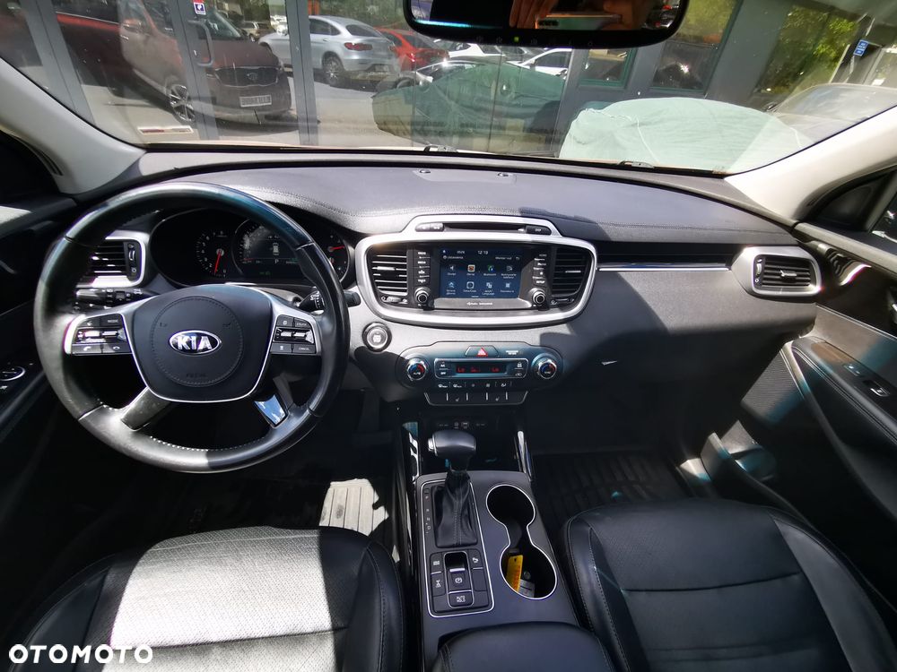 Kia Sorento - 12