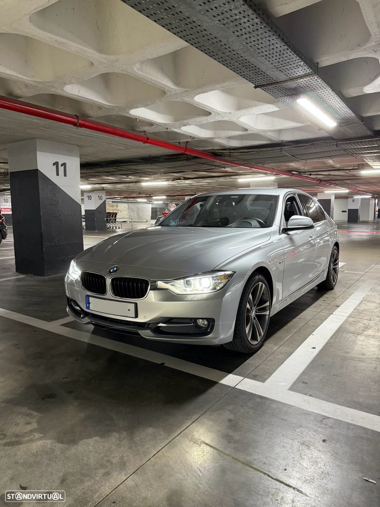 BMW 320 d Line Sport - 1