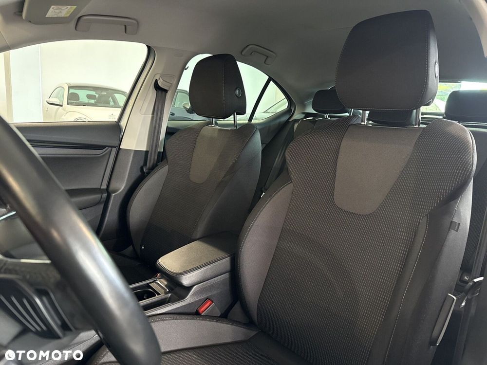 Skoda Octavia 2.0 TDI Ambition DSG - 12