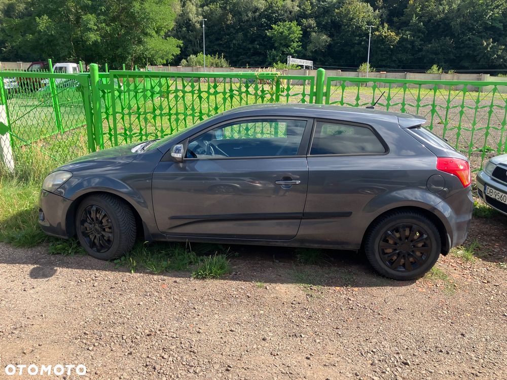 Kia ProCeed 2.0 crdi Optimum + - 1