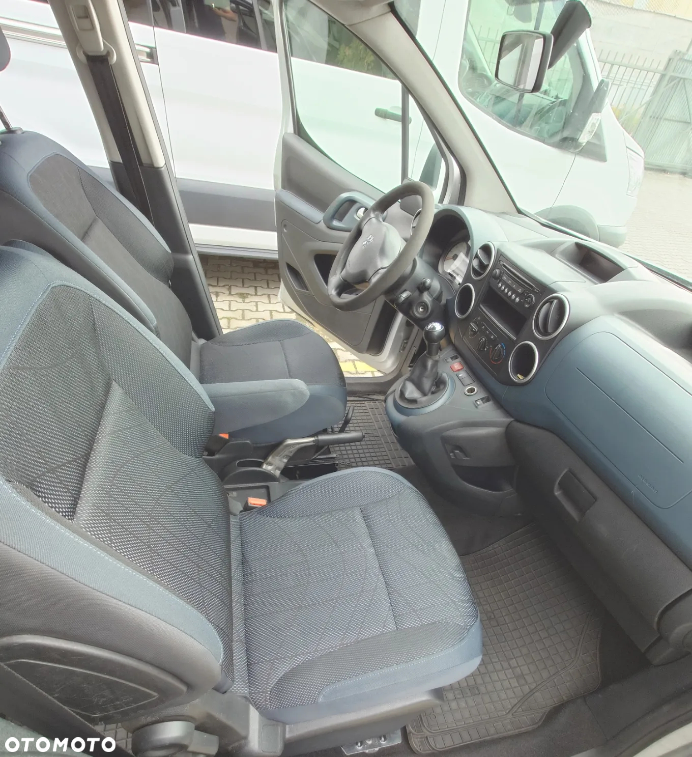 Peugeot Partner - 10