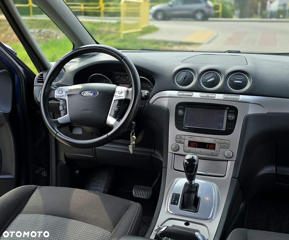Ford Galaxy - 5